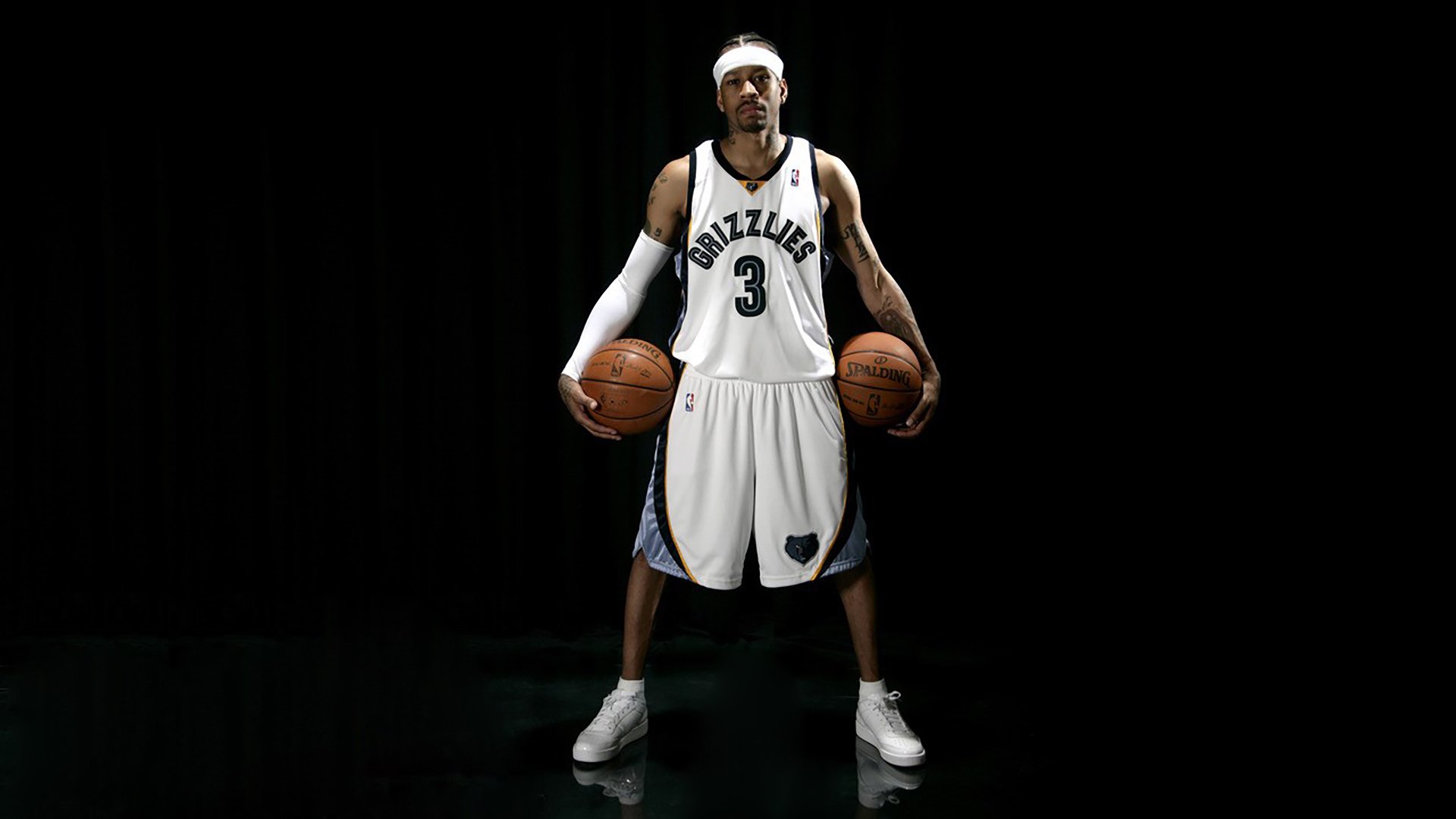 步行者防守犯规频繁，输球原因明显，步行者球场